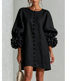 Vestido floral con mangas farol y cuello redondo